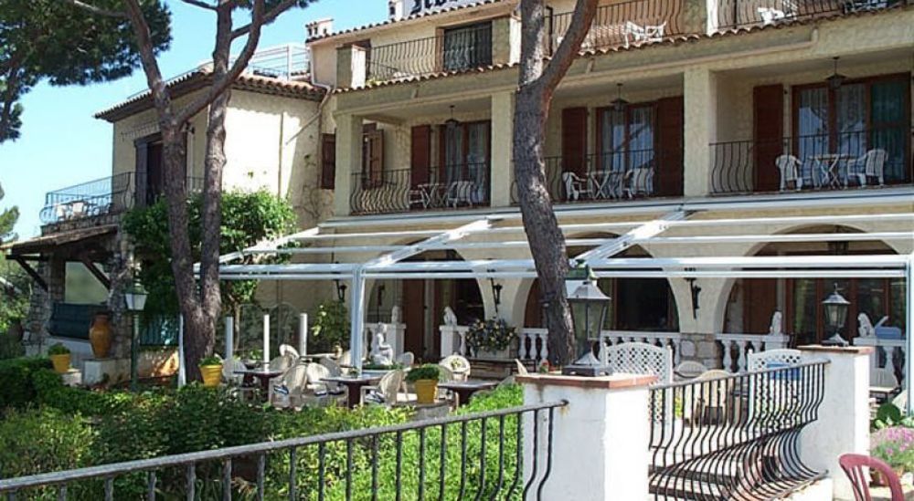 Castel Garoupe Hotel Antibes Exterior photo